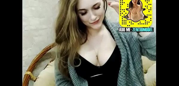 Super Hot Teen Warming Her Young Pussy